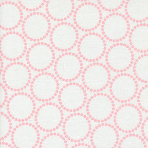 Moda - Tiny Christmas - Pearl Bracelet Snow Cotton Candy Fabric