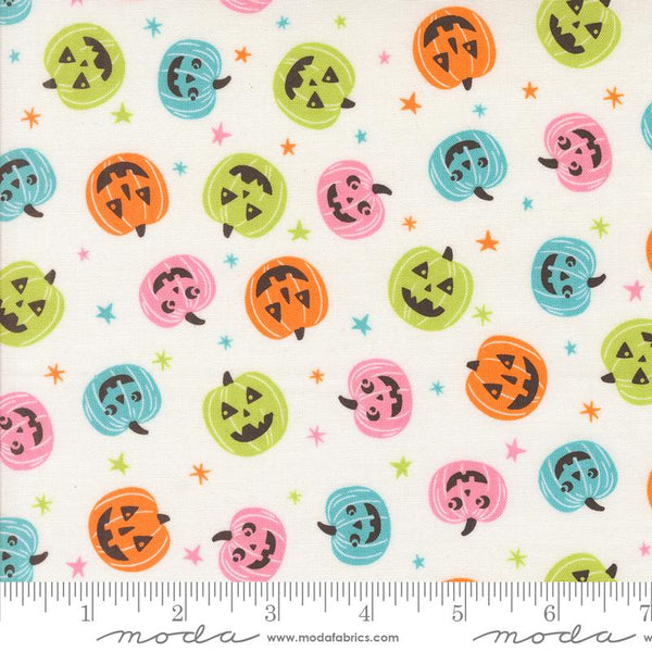 Moda - Fab Boo Lous - Pumpkin Party Ghostly Fabric