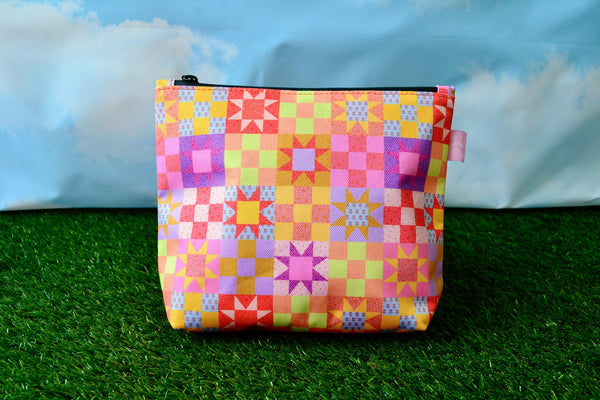 The Peach Fuzz - Patchwork Quilt Zipper Bag