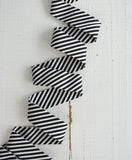 Bessie Pearl Binding Co. - 2.5" Bias Quilt Binding - Dress Stripe Black