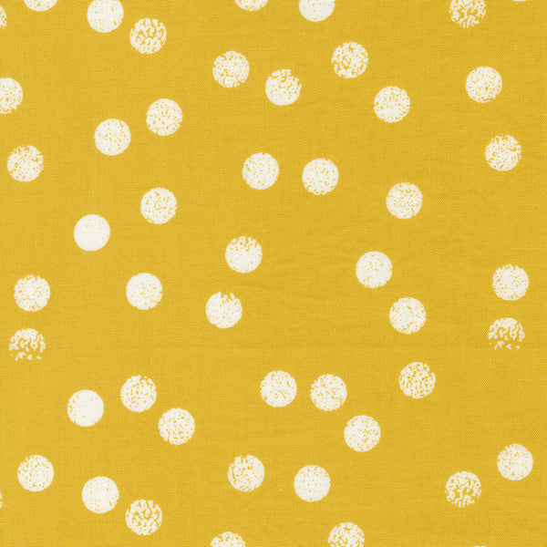 Moda - Filigree - Dotties Saffron Fabric